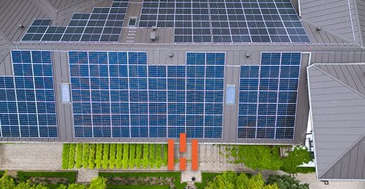 Além da promoção de ações ecologicamente corretas, conheça os principais benefícios da construção sustentável!